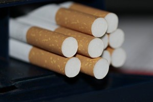Астраханец на миллион рублей приобрёл для продажи контрафактные сигареты