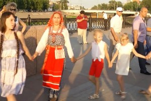 Астраханцев приглашают на «Русские вечёрки»