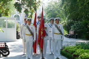 В астраханский музей передали боевые знамёна защищавших город воинских подразделений