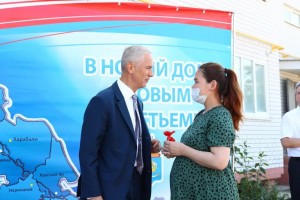 В Астраханской области еще 36 детей-сирот получили ключи от новых квартир
