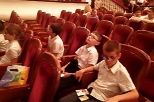 В Астрахани театр провёл День знаний для особенных зрителей