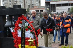 Спасатели отряда «Центроспас» МЧС России почтил память товарищей, погибших в результате теракта в Беслане