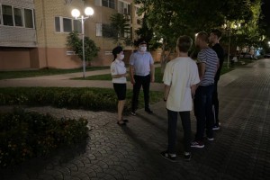 Астраханские полицейские задержали в ночное время 47 несовершеннолетних