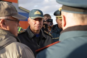 Евгений Зиничев проинспектировал ход строительства здания нового пожарного депо в Норильске