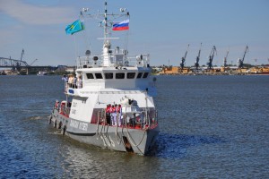 В Астрахань к центральной набережной причалил пограничный корабль из Казахстана