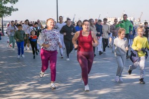 В Астрахани «Мой первый километр» пробегают горожане всех возрастов