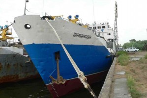 В Астраханской области сняли с мели судно «Икрянинский»