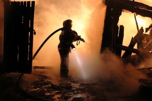 За сутки МЧС трижды принимало сигнал о пожарах из Трусовского района Астрахани