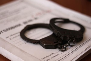В Астрахани сотрудник УФСИН получил взятку от жены осуждённого