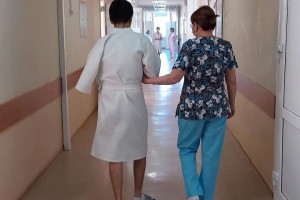 В детской больнице Астрахани спасли подростка в тяжелом состоянии после ДТП