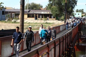 Сегодня в 17.00 мост на «Десятке» в Астрахани откроют для пешеходов