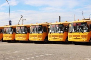 В Астраханскую область прибыла новая партия школьных автобусов