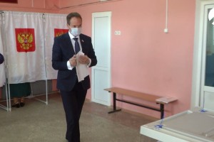 Сенатор Совета Федерации Александр Башкин сделал свой выбор в Единый день голосования