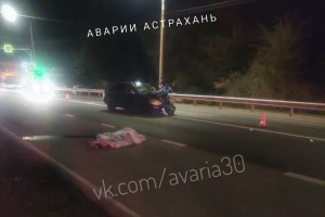 Поздним вечером на улице Магистральной в&#160;Астрахани сбили пешехода