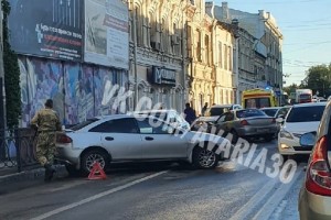 Авария на улице Адмиралтейской спровоцировала большую пробку в центре Астрахани