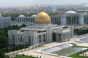 Игорь Бабушкин направил поздравительную телеграмму президенту Туркменистана