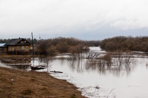 Астраханским многодетным семьям предоставили 357 непригодных для строительства участков