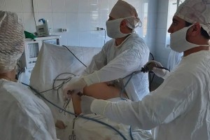 Астраханские хирурги провели экстренную операцию на кишечник беременной