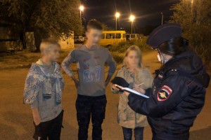 По ночной Астрахани разгуливало 59 подростков