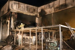 Стала известна причина крупного пожара на складе ТД «Михайловский» под Астраханью