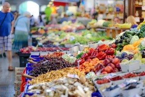 В Астрахани арестовали почти 29 тонн овощей и&#160;фруктов неизвестного происхождения
