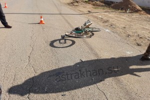 Под Астраханью велосипедист получил переломы после столкновения с &#171;ГАЗелью&#187;