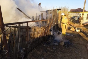 В Астраханской области за сутки сгорели три жилых дома
