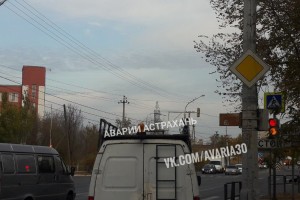 В Астрахани убрали дорожный знак на улице Боевой у&#160;гипермаркета &#171;Metro&#187;