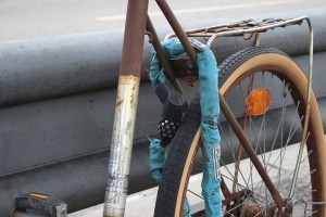 Астраханка случайно помогла вору украсть велосипед за 20 000 рублей