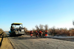 В Астраханской области начался ремонт дорог по плану 2022 года