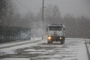 МЧС России привлекает дополнительную технику для ликвидации последствий снежного циклона на Дальнем Востоке