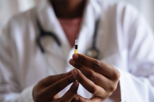 В Минздраве зарегистрировали новую вакцину от Covid-19 для подростков