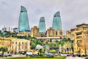 Астраханский губернатор прибыл в Баку для открытия двух центров