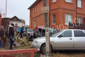 23-летний астраханец протаранил забор дома на улице Новороссийской