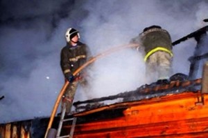 В Трусовском районе Астрахани горела квартира, есть пострадавшие