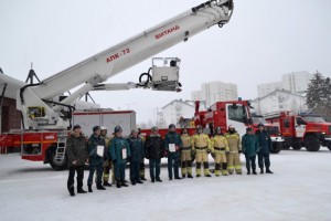 К Дню спасателя в регионах России подразделения МЧС России получили новую пожарную технику