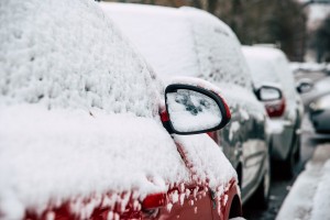 Из-за снега и дождя в Астрахани выросло число аварий на дорогах