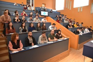 Астраханские вузы изменили правила сессии для студентов из Казахстана
