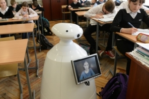 В новом учебном году в астраханских школах появятся  ученики-роботы