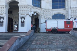В Астрахани горит театр оперы и балета