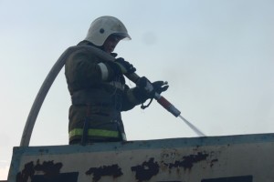 Из-за неисправности электрооборудования в Астраханской области горела насосная станция