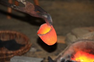 Астраханцы заработали на нелегальном производстве металлических изделий 387 миллионов