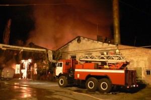 Из-за неосторожного курения в&#160;Астрахани сгорела квартира и&#160;жилой дом
