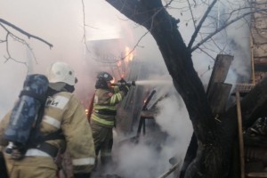 В Астраханской области сгорели два жилых дома
