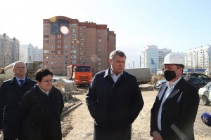 Игорь Бабушкин проинспектировал строительство жилого дома для переселенцев