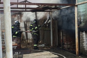 В Астраханской области из-за короткого замыкания произошло два крупных пожара
