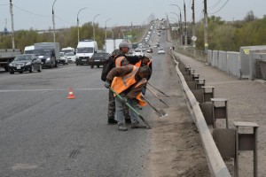 На уборку Нового моста астраханским коммунальщикам потребуется несколько дней
