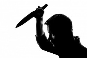 Астраханец ударил свою бывшую возлюбленную ножом из-за отказа
