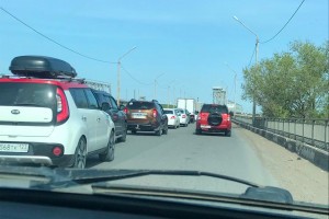 Из-за ремонта мостов цены на такси в Астрахани стали космическими
