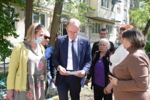 Астраханцы из Ленинского района внесли предложения по благоустройству дворов